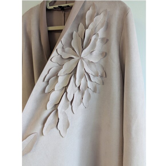 Minkas Floral Faux Suede Open Cardigan - Picture 4 of 8